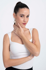 Load image into Gallery viewer, Ismini Pearl Tango Earrings