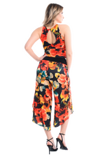 Load image into Gallery viewer, Fiery Floral Print Tango Capri Pants With Ruffled Slits