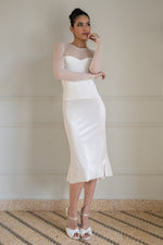 Load image into Gallery viewer, White Velvet Mermaid Dress With Tulle Sleeves
