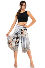 Load image into Gallery viewer, Floral Printed Tango Capri Pants
