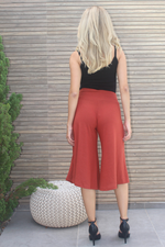 Load image into Gallery viewer, Rust Red Capri Pants
