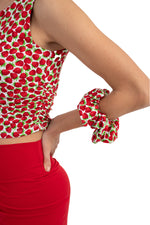Load image into Gallery viewer, Strawberry Print Scrunchie
