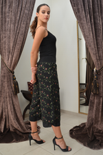 Load image into Gallery viewer, Two-layer Floral Embroidered Cropped Culottes With Slits
