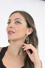 Load image into Gallery viewer, Amelie Amethyst Tango Earrings
