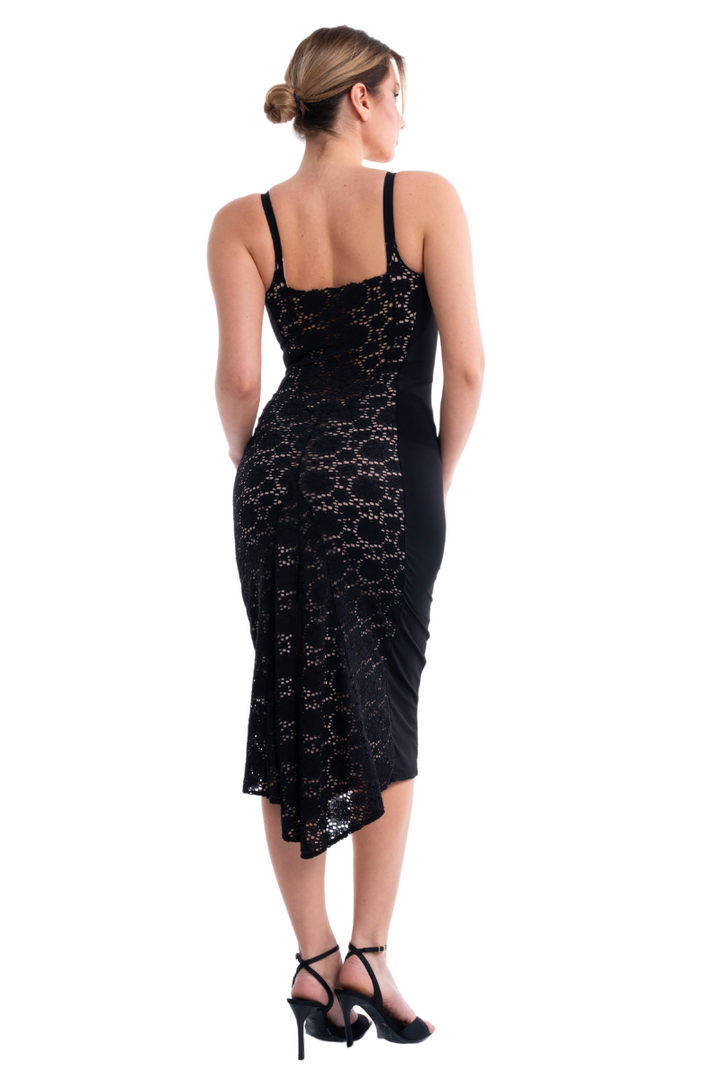 Hourglass Lace Tango Dress With Slitted Tail5
