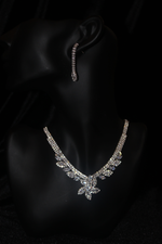 Load image into Gallery viewer, Kyveli Tango Earrings &amp; Necklace Set
