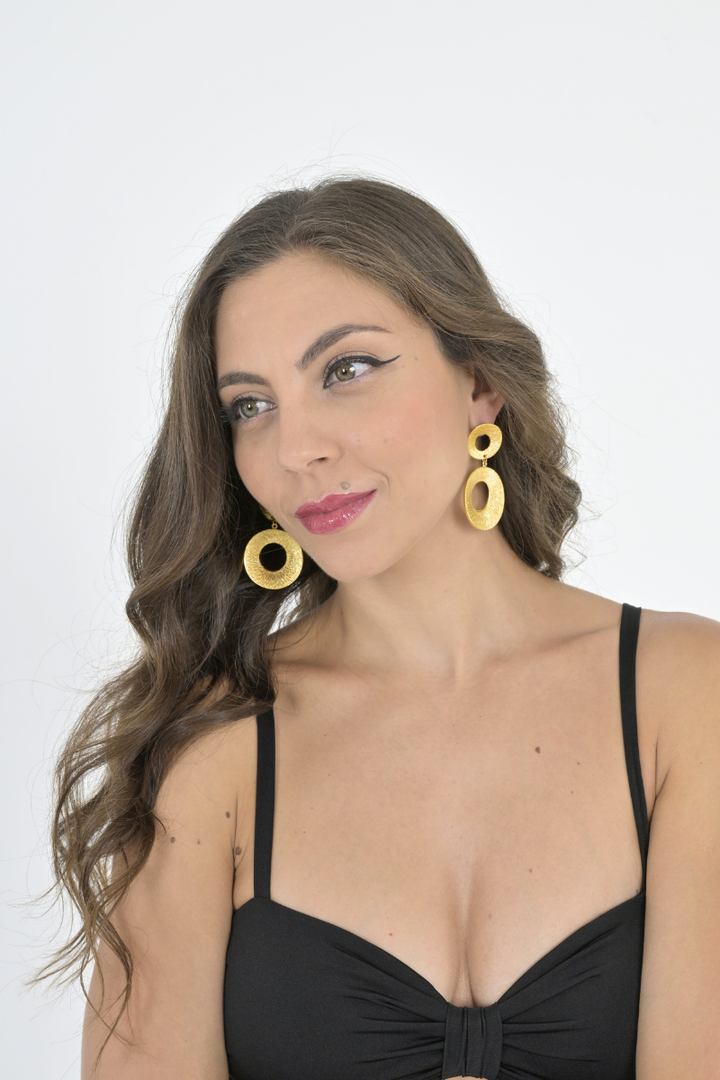 Ilarea Gold Tango Earrings