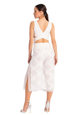 Load image into Gallery viewer, Two-layer White 3D Refief Cropped Culottes With Slits
