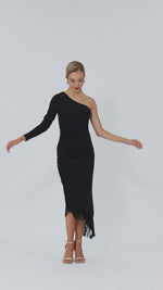 Load and play video in Gallery viewer, One-Sleeved Asymmetric Midi Dress With Fringe