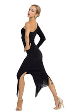 Load and play video in Gallery viewer, One-Sleeved Asymmetric Midi Dress With Fringe
