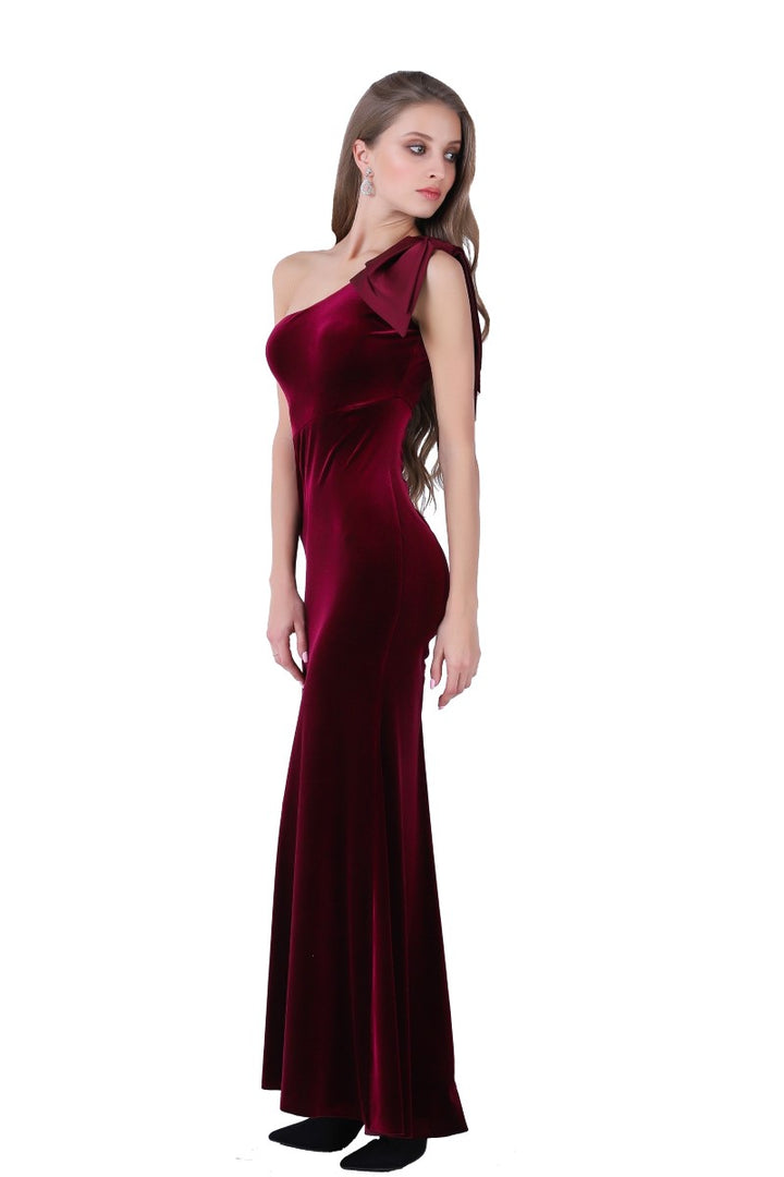 Majestic Mermaid Gown With One-shoulder Bow